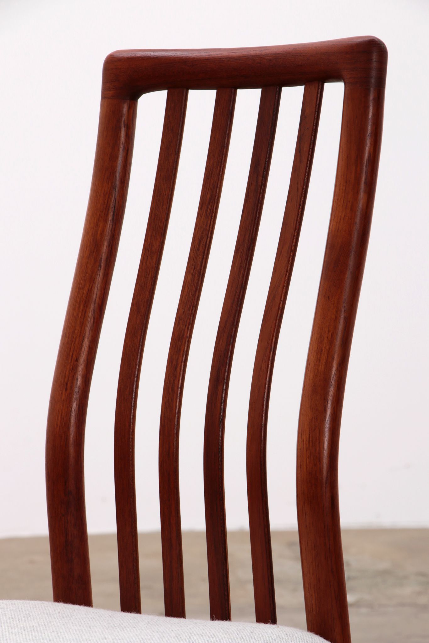 Danish set of 4 Kai Kristansen chairs and a table from Korup, 1960 Denmark.