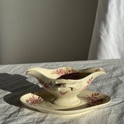Saucier ancienne en faïence rose de Badonviller modèle Jasmin