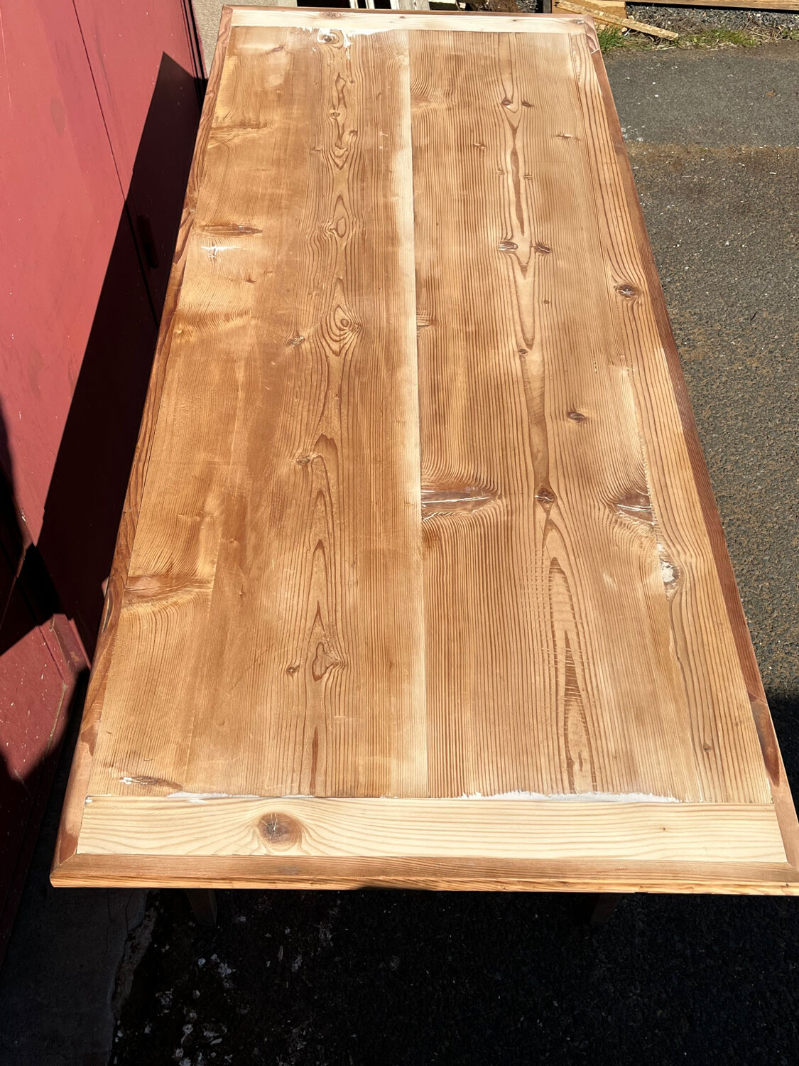 Spindle leg farm table