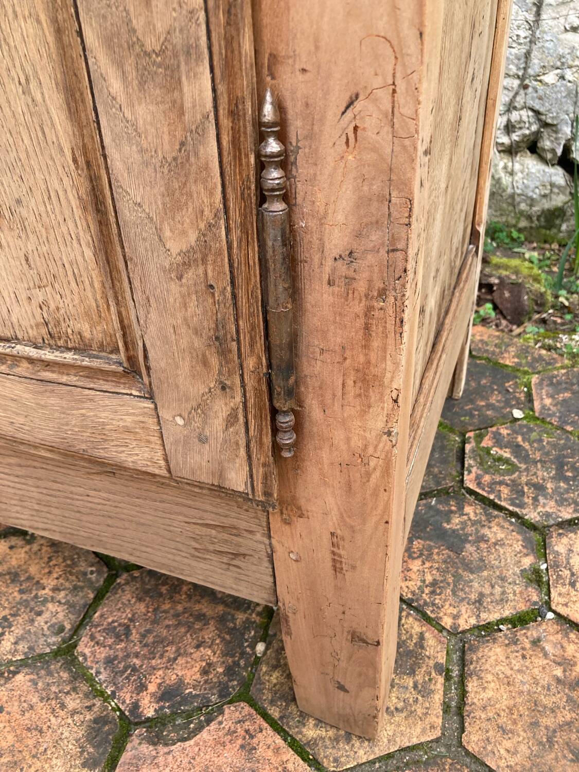 Antique wooden confit pot.
