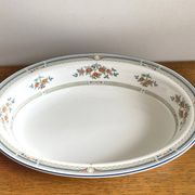 Wedgwood English porcelain serving dish / vegetable dish, Hampshire decor