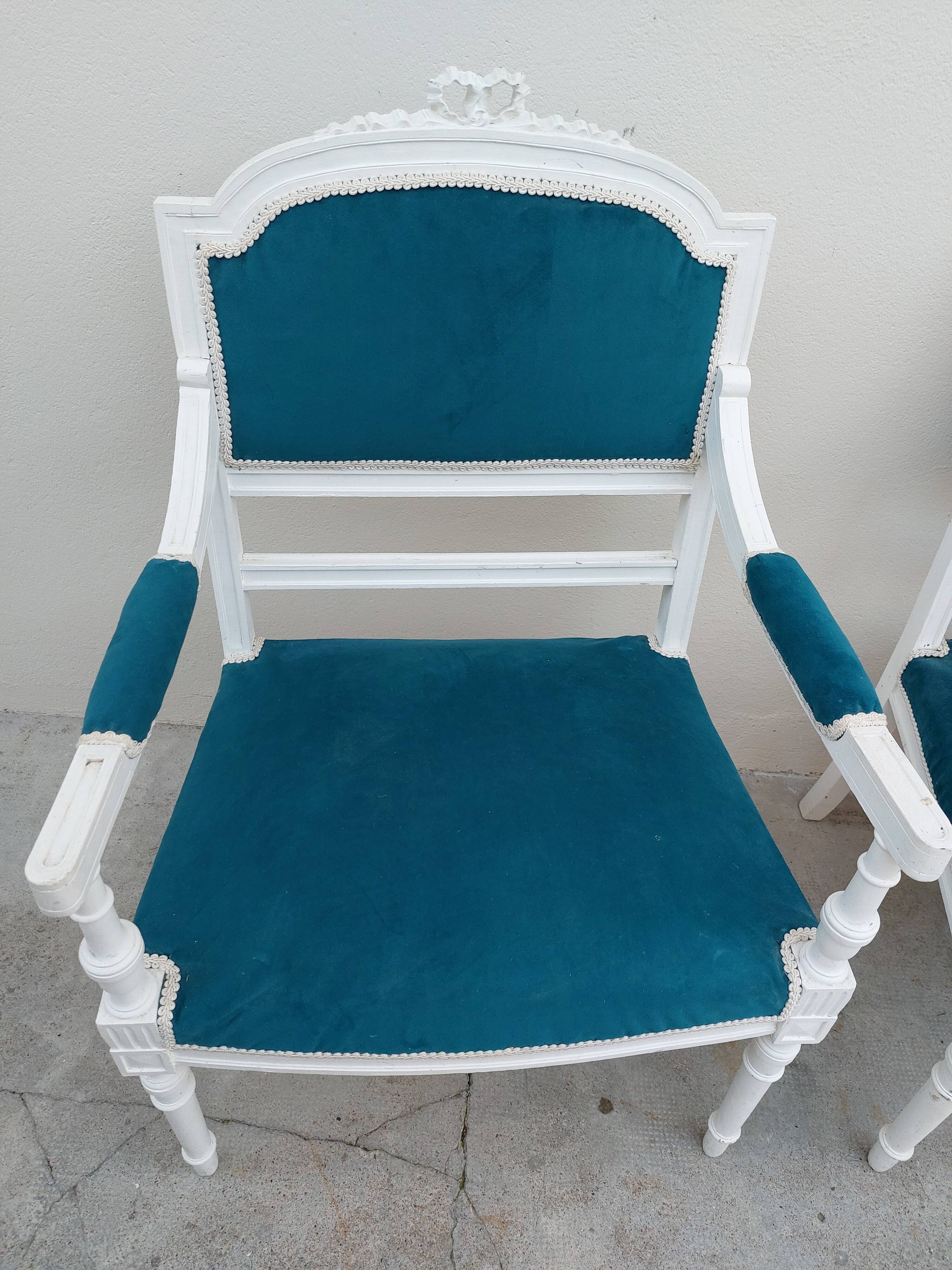 Louis XVI style living room set with bench and 2 armchairs