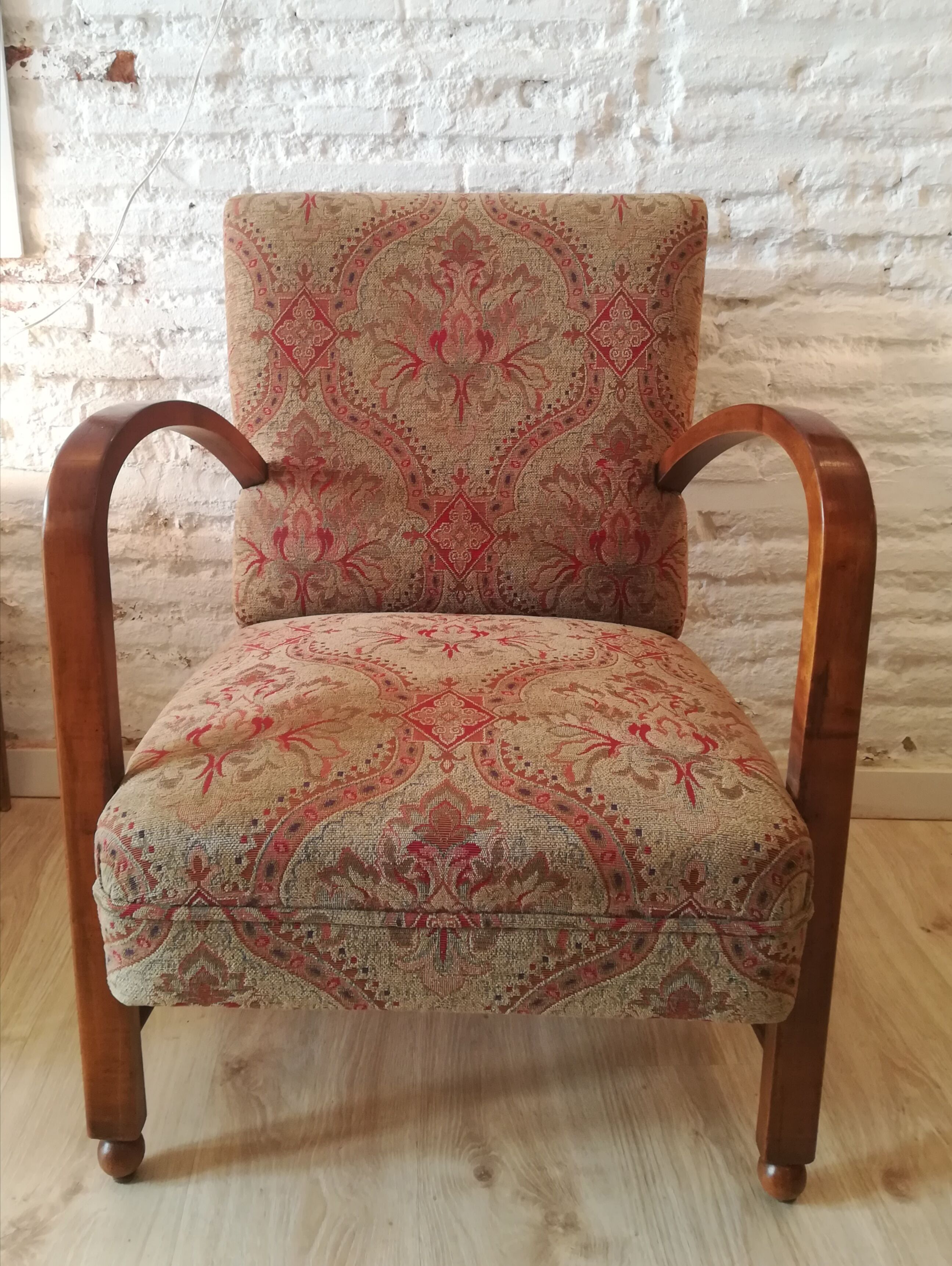English armchair couple art deco