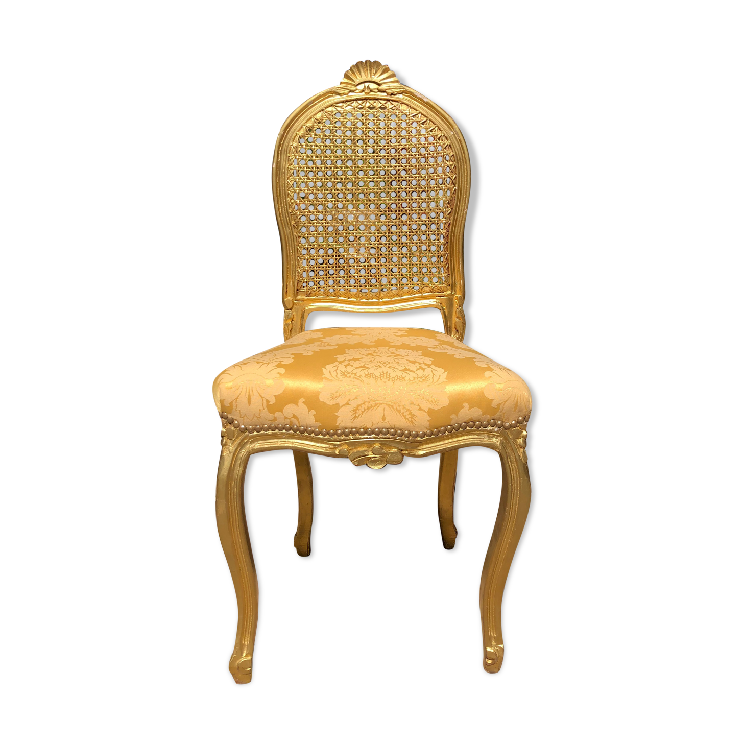 Chaise en bois doré