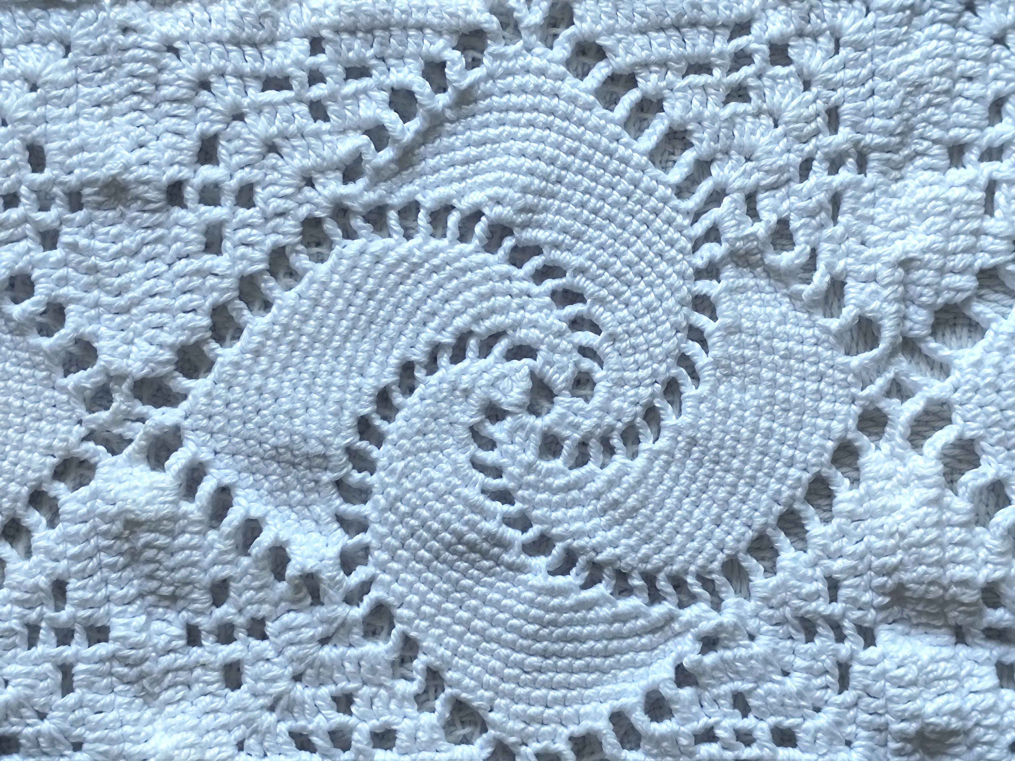 White cotton bedspread, Old crochet bedspread