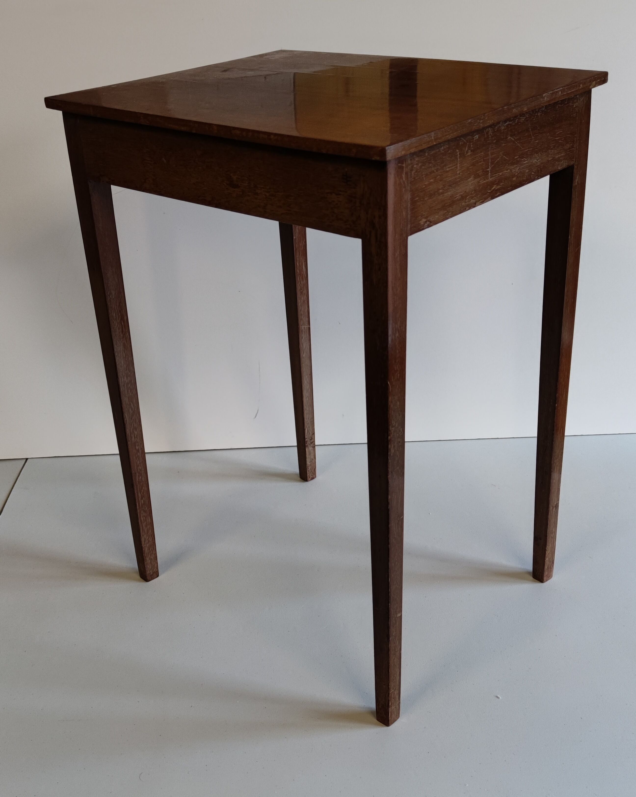 Table d'appoint