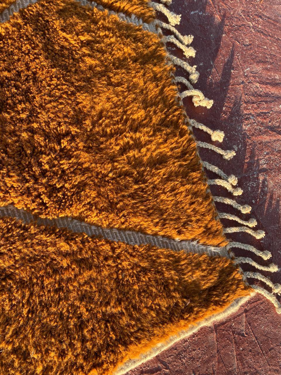 Beni Ouarain rug 300x200 cm – Thick ochre wool with tribal patterns