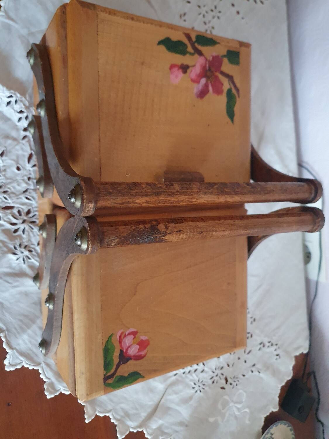 Small wooden sewing box worker