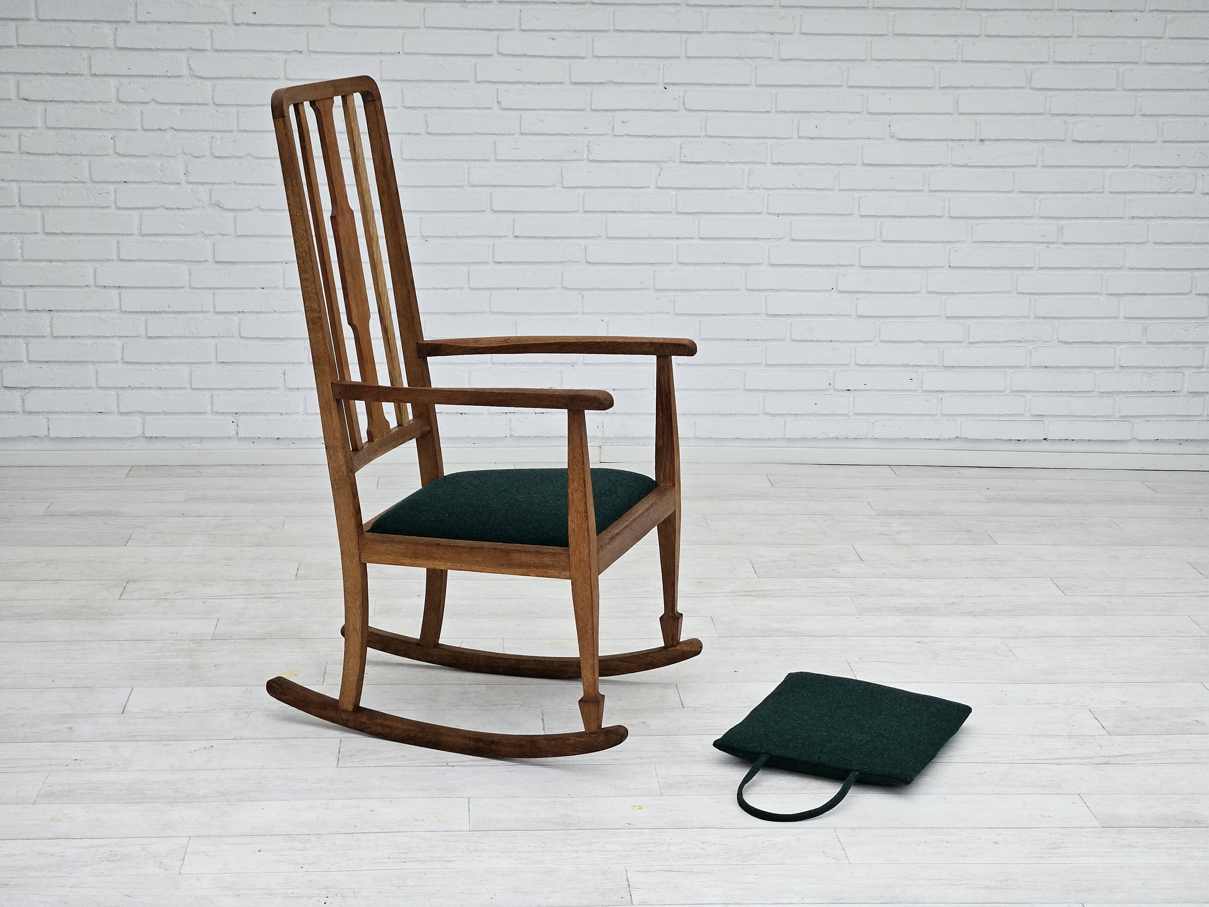 Fauteuil à bascule danois à dossier haut rembourré, laine de meuble kvadrat, années 1950-60,