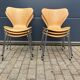 Fritz Hansen series 7 Vlinderstoelen naturel hout 1988