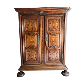 Armoire ancienne bourguignonne