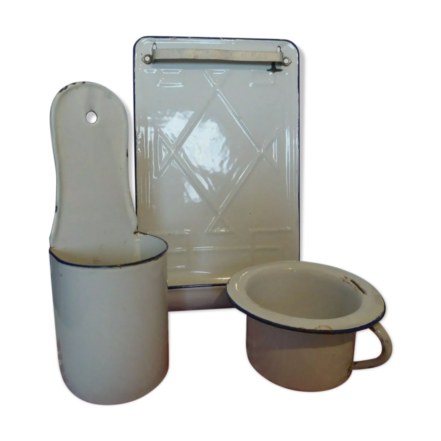 Ladle door kitchen utensil pot in enamelled sheet metal