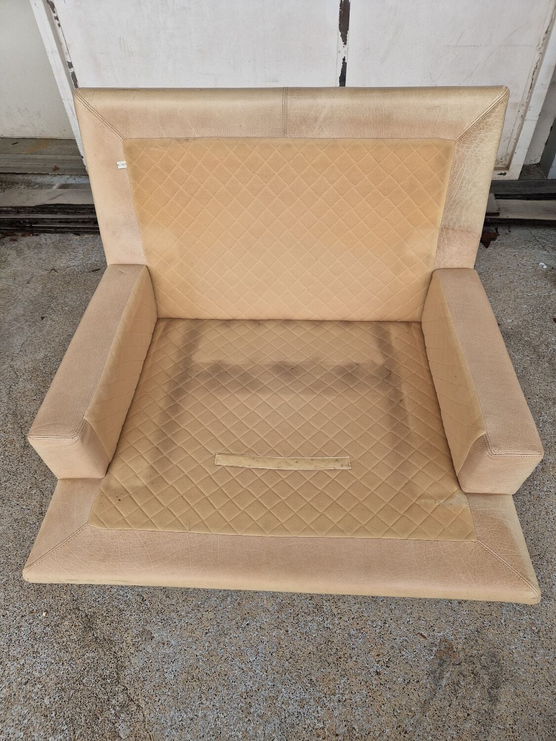 Salon vintage canapé et deux fauteuils