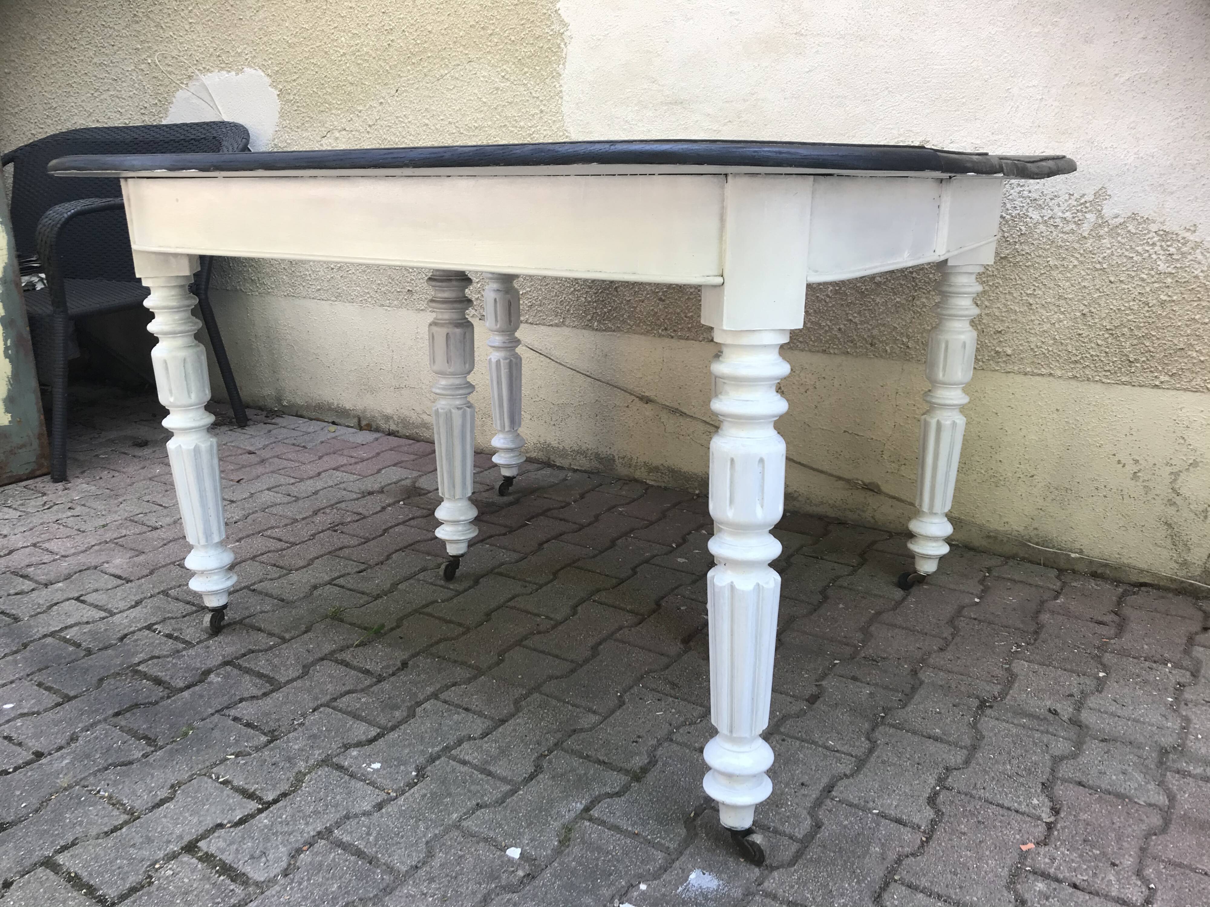 Old table Henri II