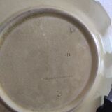 French majolica plate - Slip - XIX th - Pattern Raisin, vine - Sarreguemines