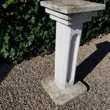 Concrete garden column