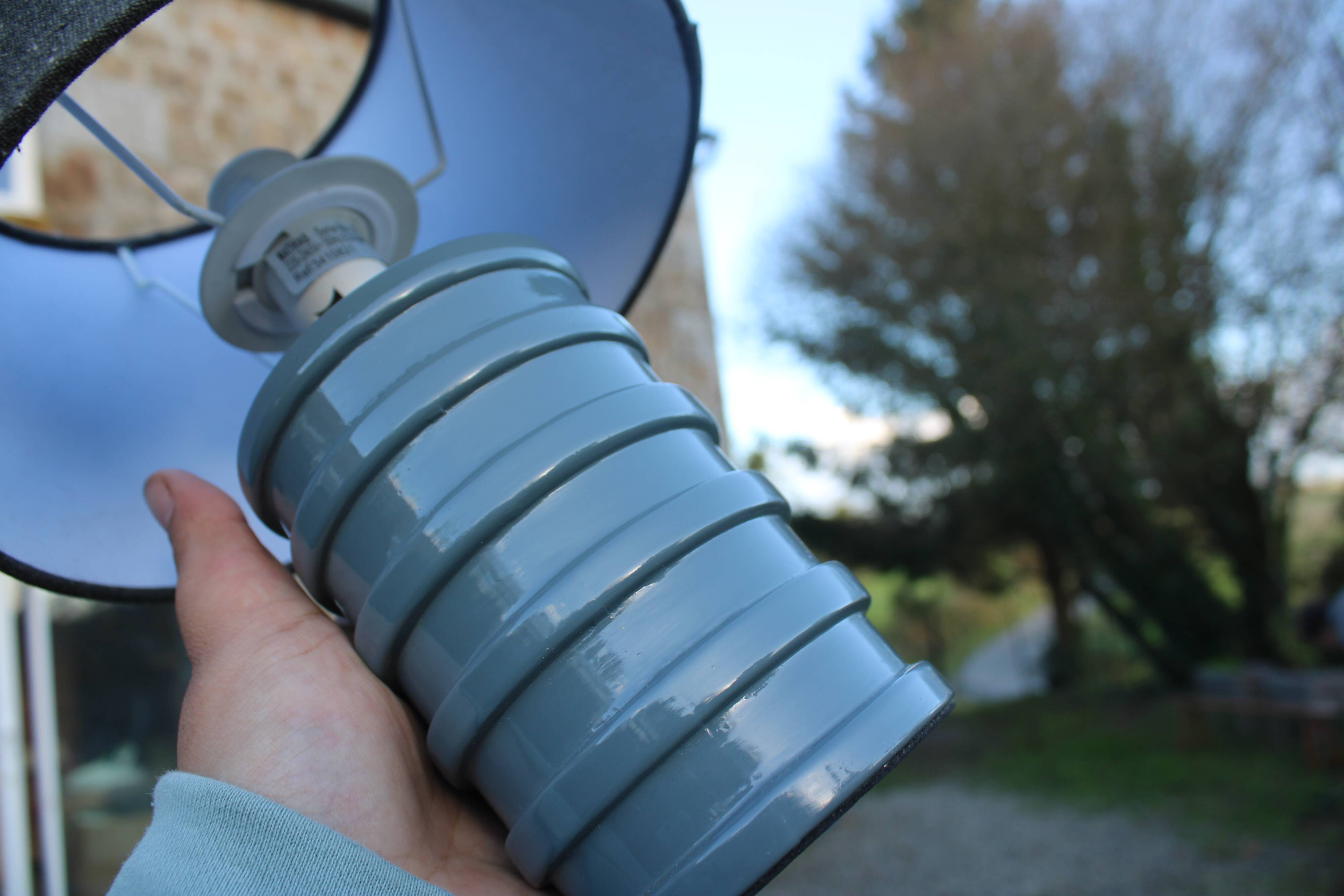 Pair of grey ceramic lamps & mottled grey lampshades – Contemporary design