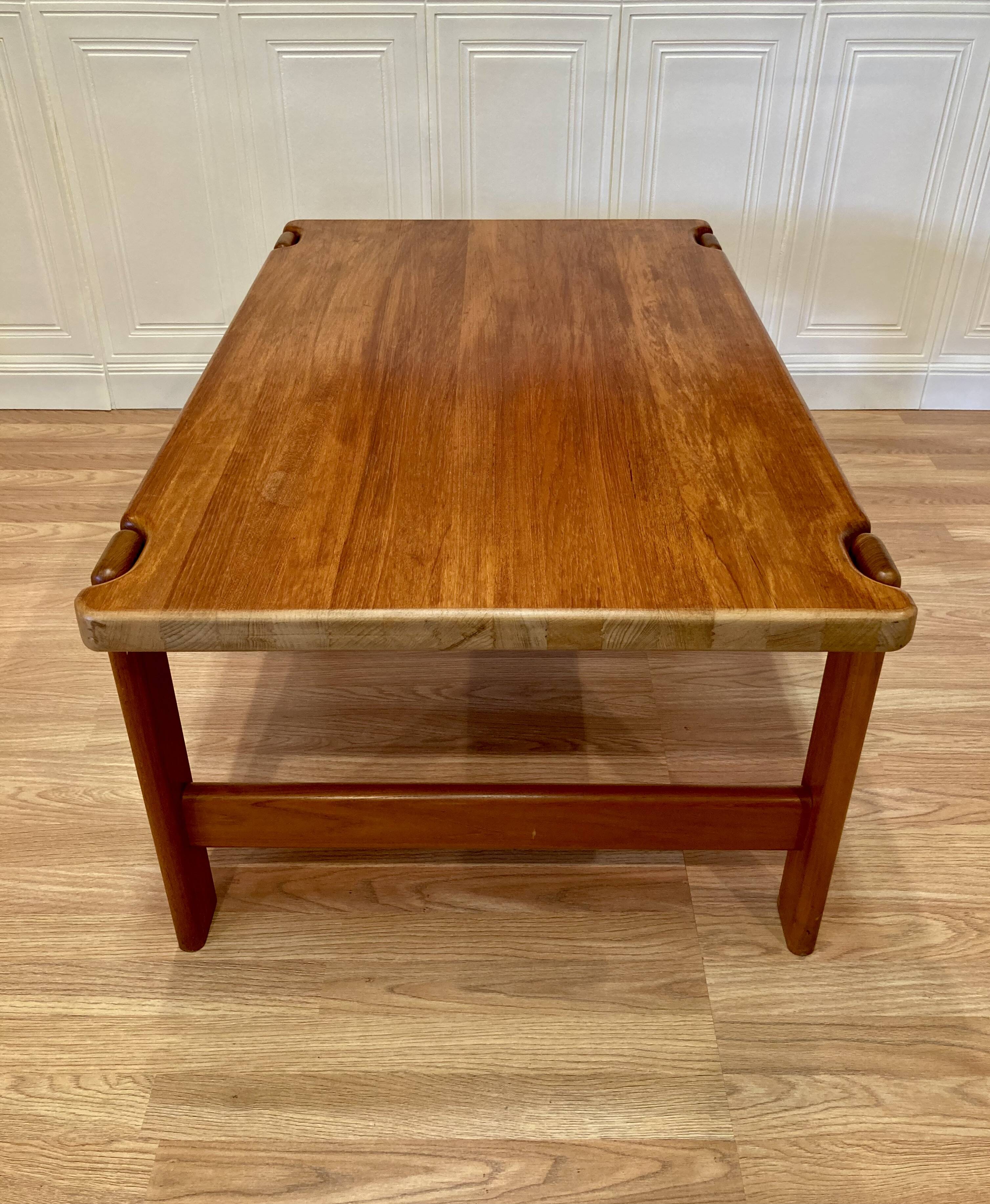 1960s Scandinavian design coffee table.