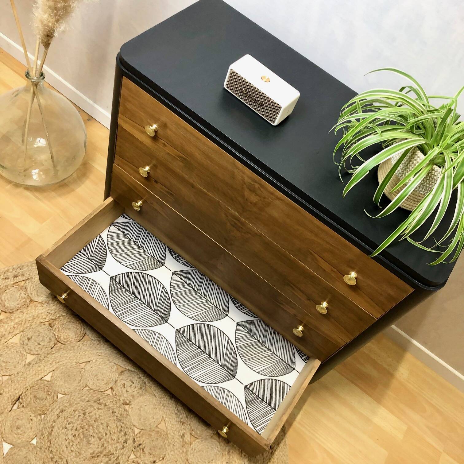 Vintage chest of drawers