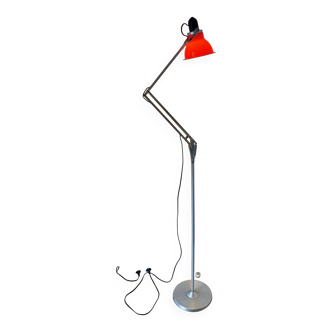 Lampadaire anglepoise