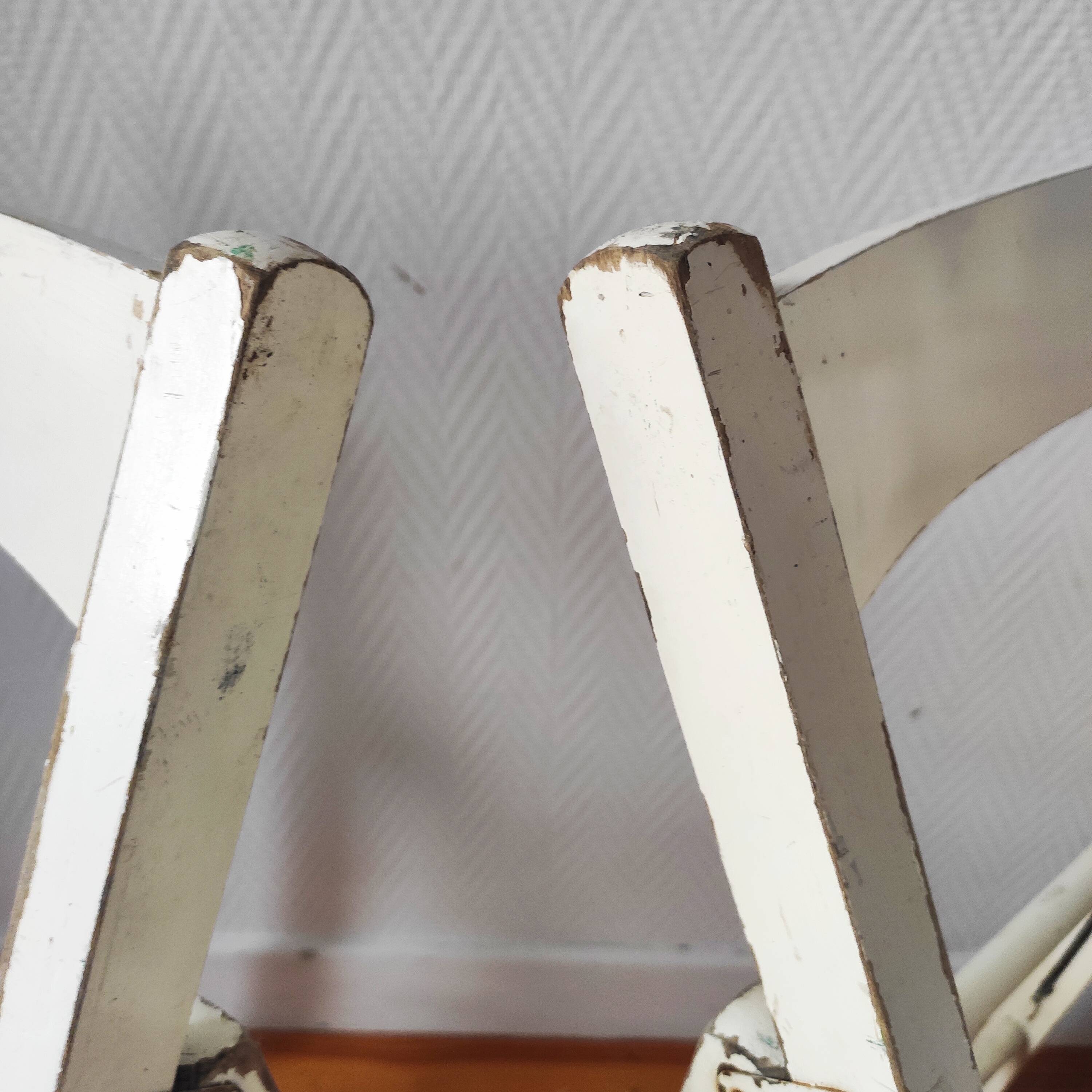 Set of 4 vintage folding chairs with wabi sabi patina