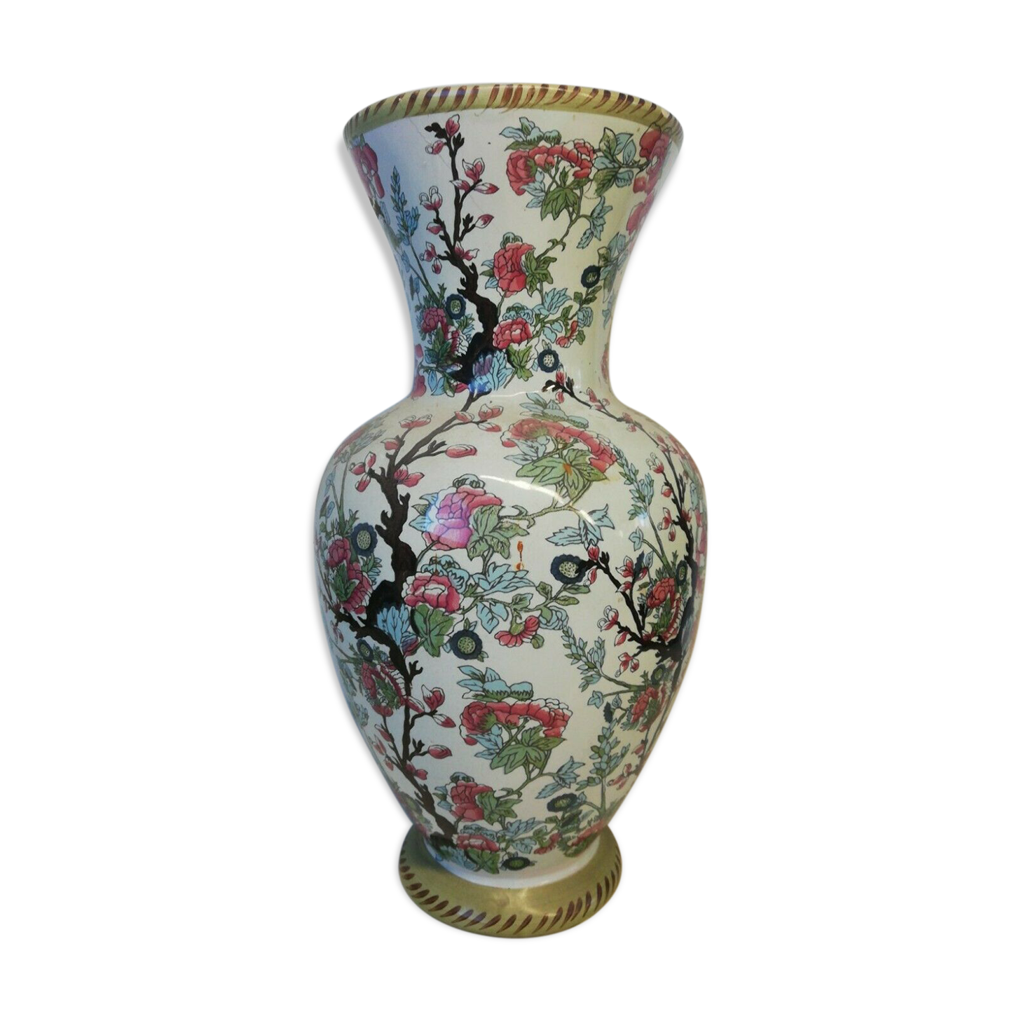 Ceramic vase floral decoration