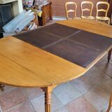 Large round Louis-Philippe period table in solid cherry wood
