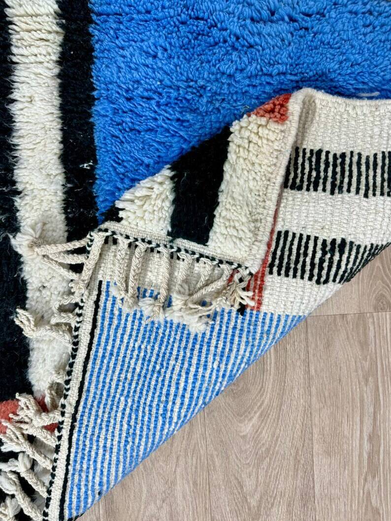 Traditional Berber rug 220cmx150cm