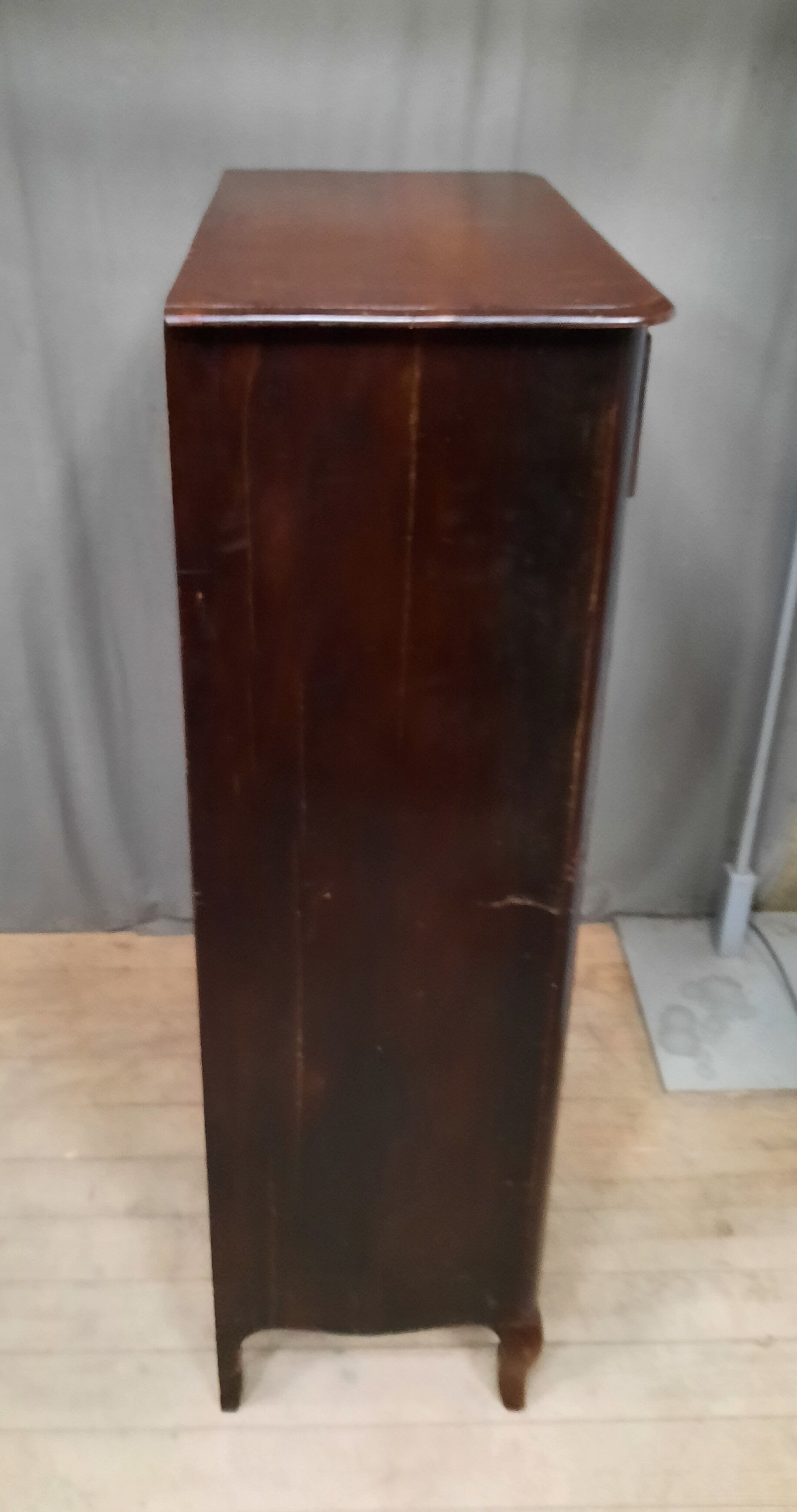 Furniture with 7 drawers in painted wood