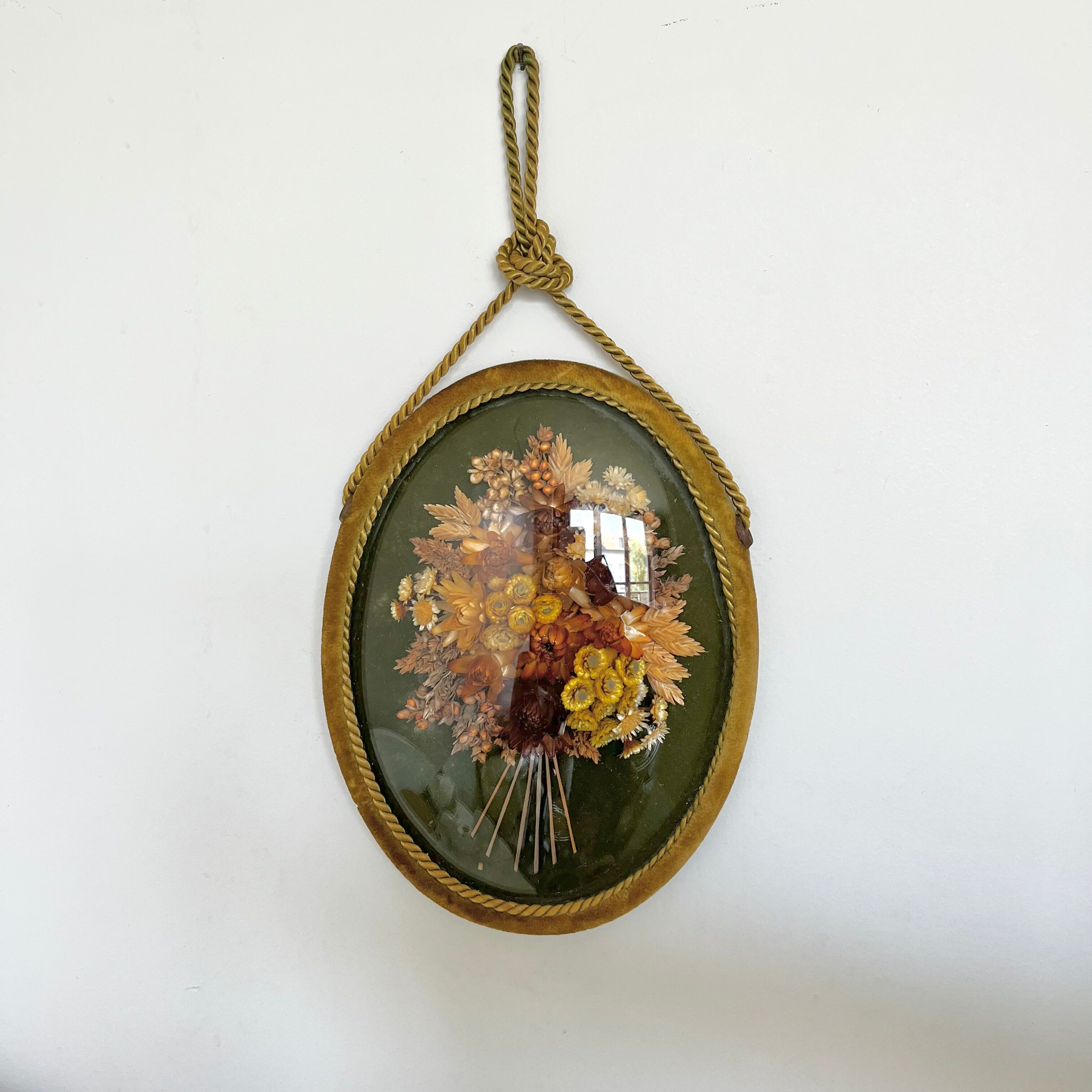 Dried flower frame domed glass and velvet
