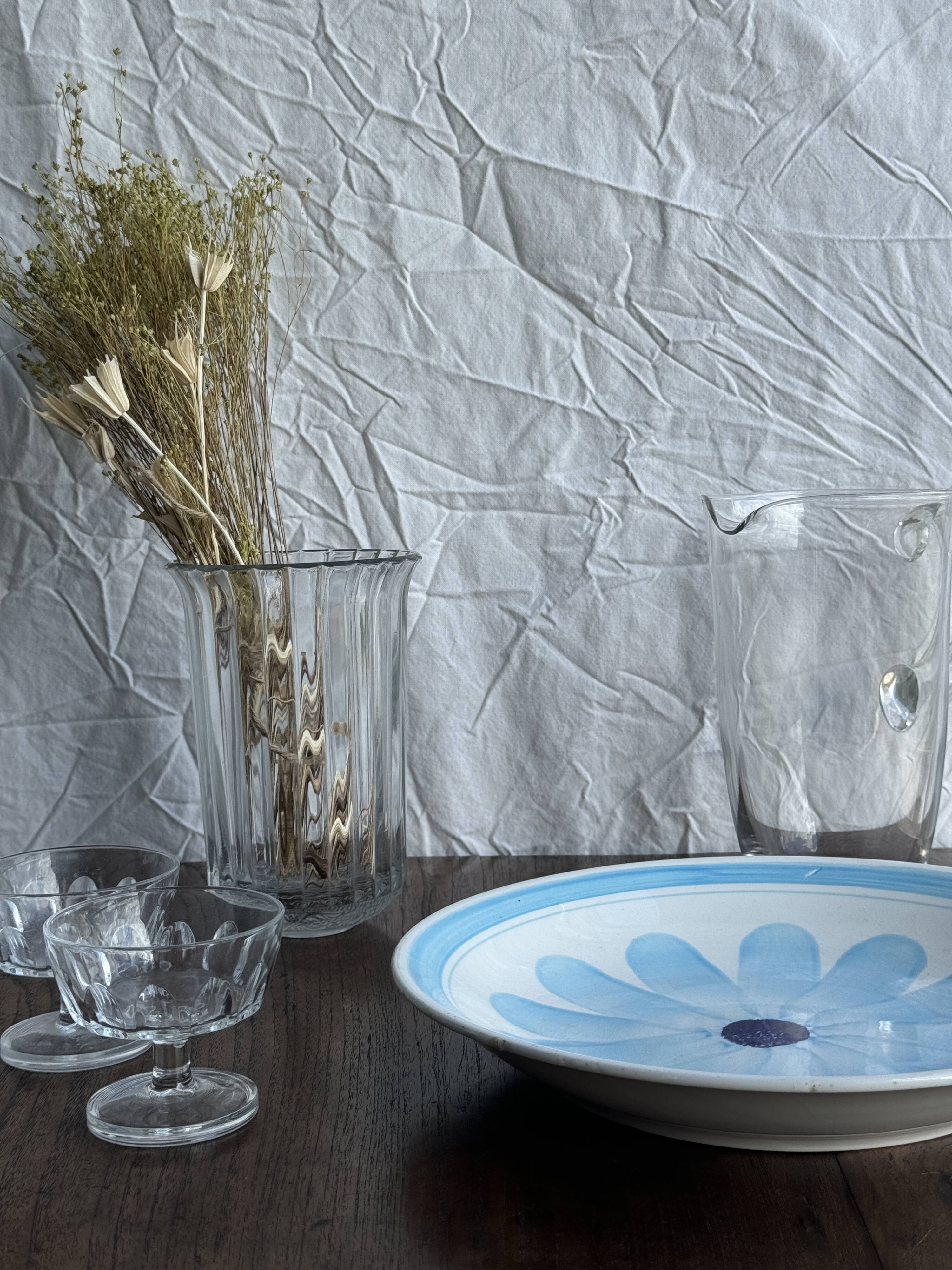 Large fruit bowl, classic French glass dish