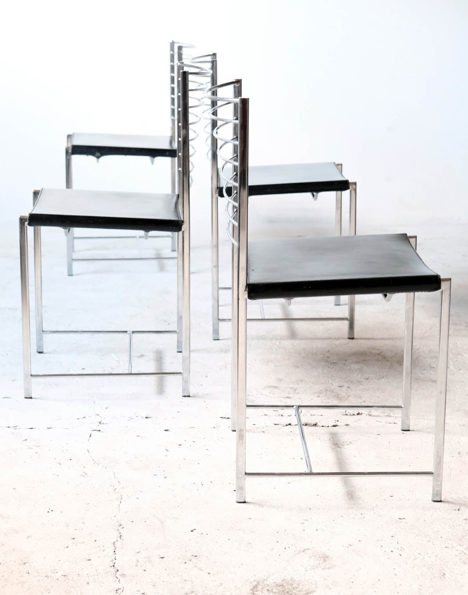 Set of 4 chrome and leather chairs by Cidue, Italy 1970's