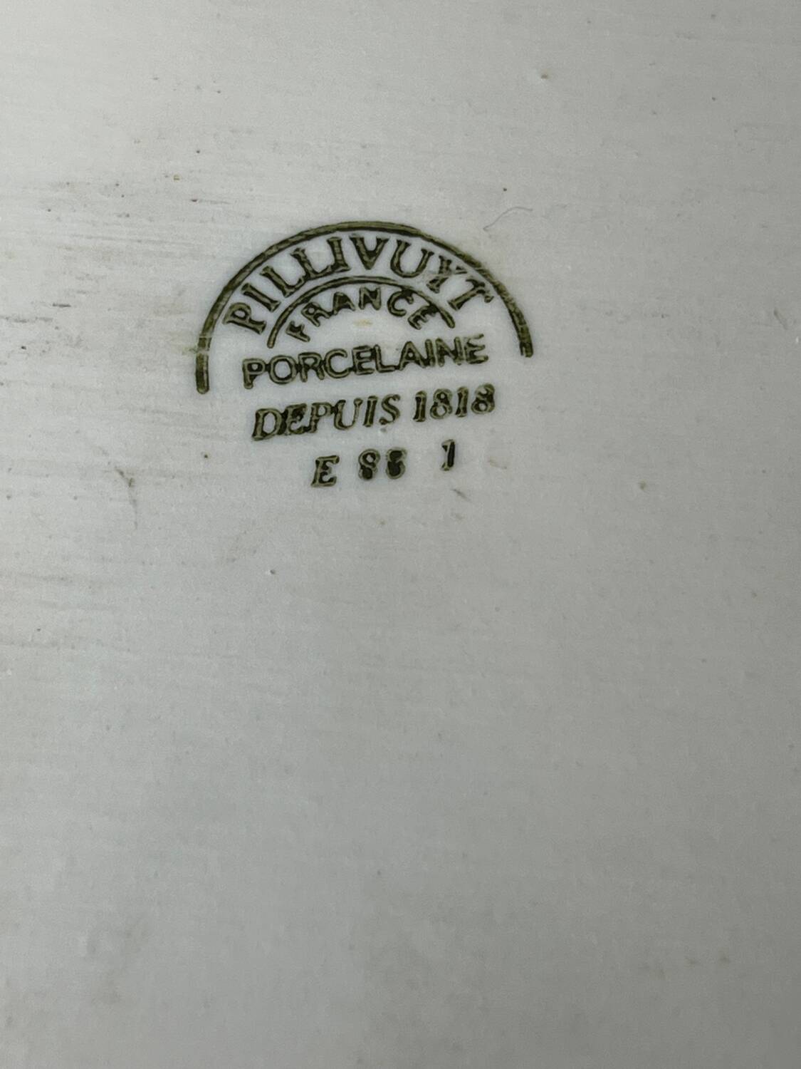 Pillivuyt porcelain cake dish