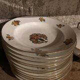 Full table service Porcelain Limoges SD from 1930.  74 pieces total