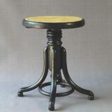 Thonet screw piano stool, 1900