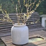 Light sandstone planter