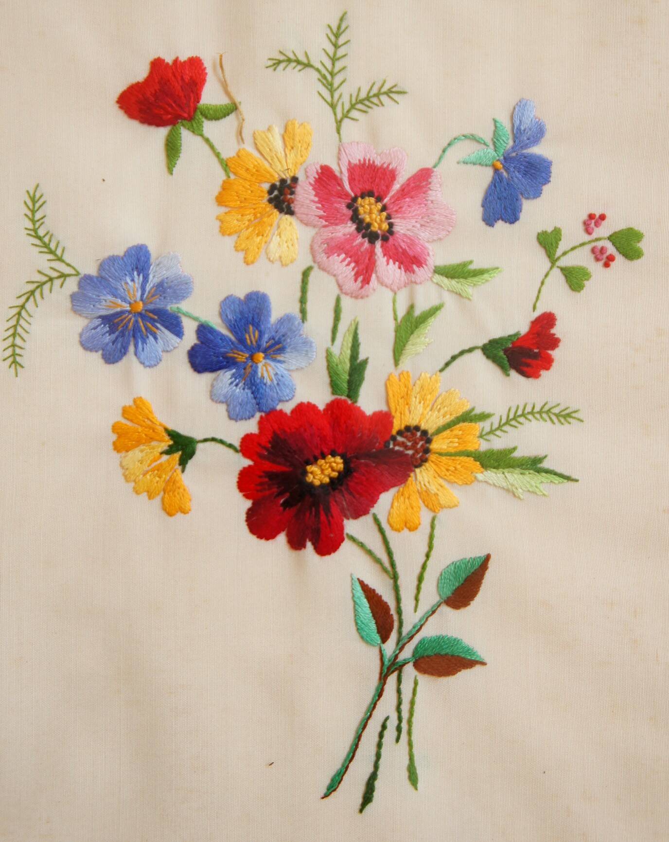 Set of 2 “bohemian” embroidery frames