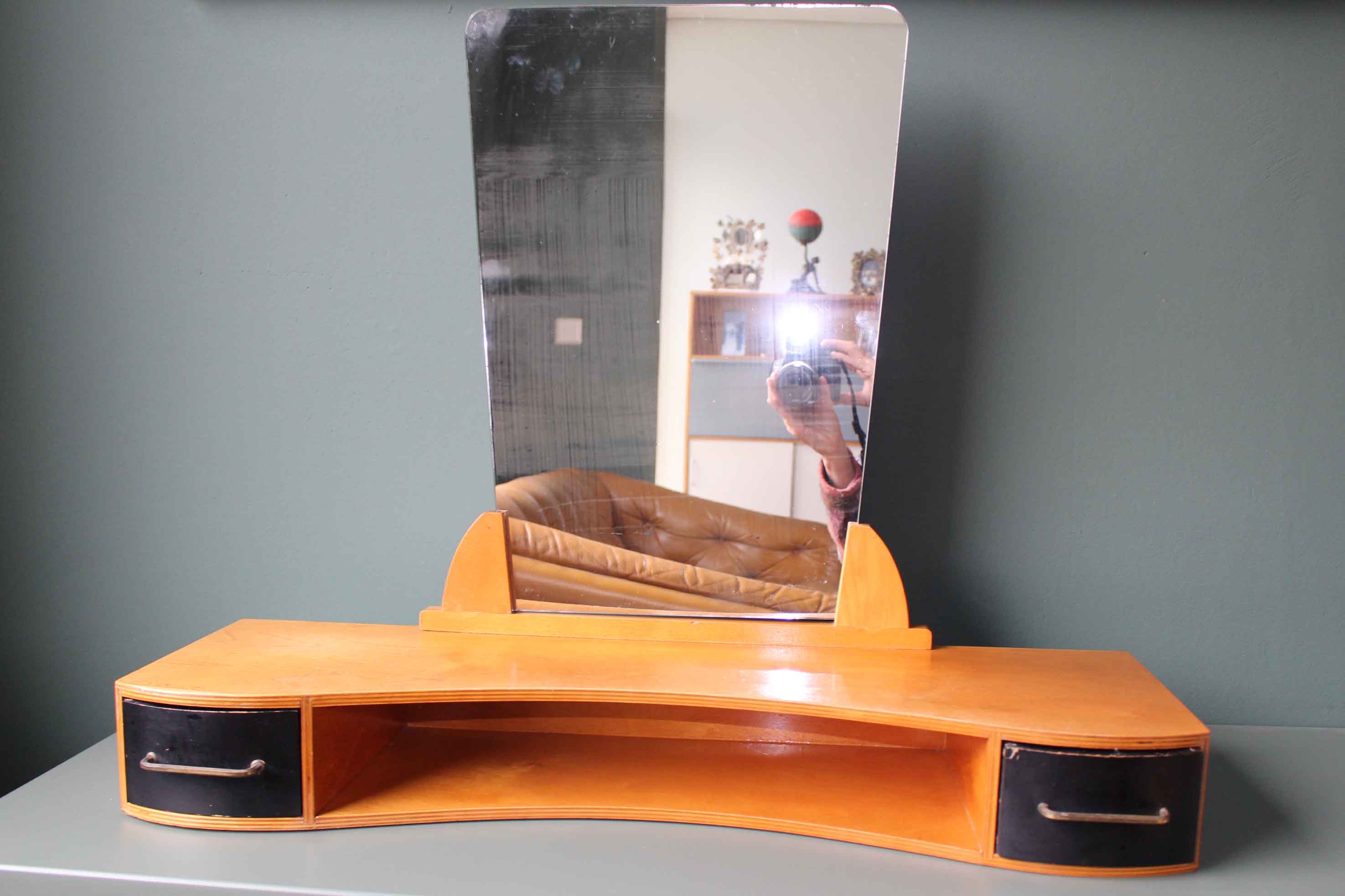 Commode miroir suspendu en hêtre vintage avec 2 tiroirs, années 1950