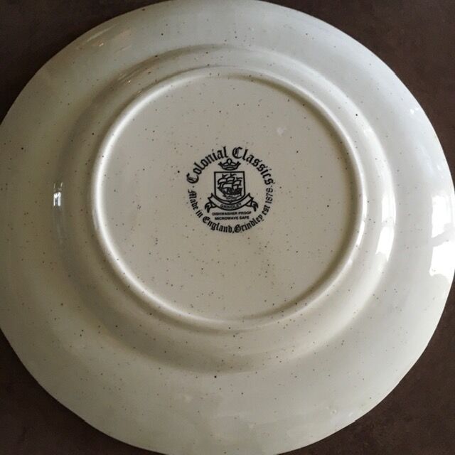 Lot 6 assiettes plates