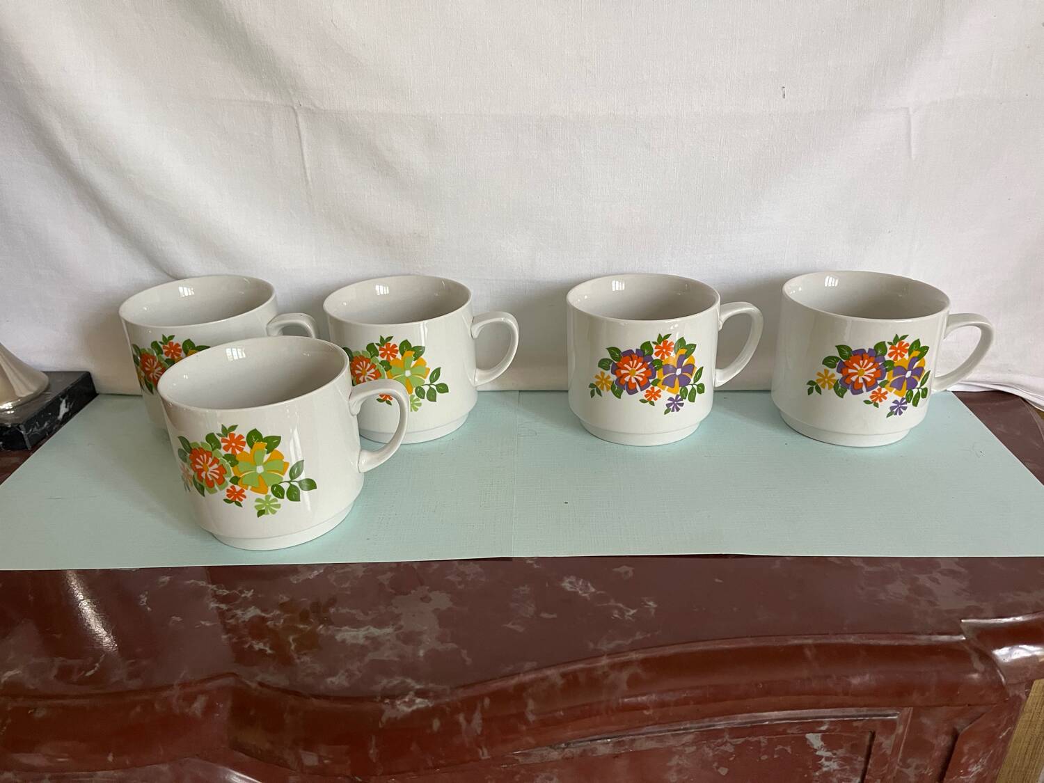 Monopoli vintage mugs