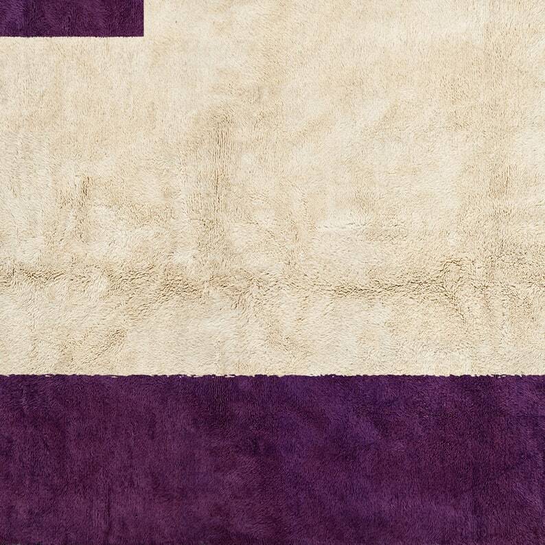 Traditional handmade Berber rug in pure wool, size 150 x 250 cm