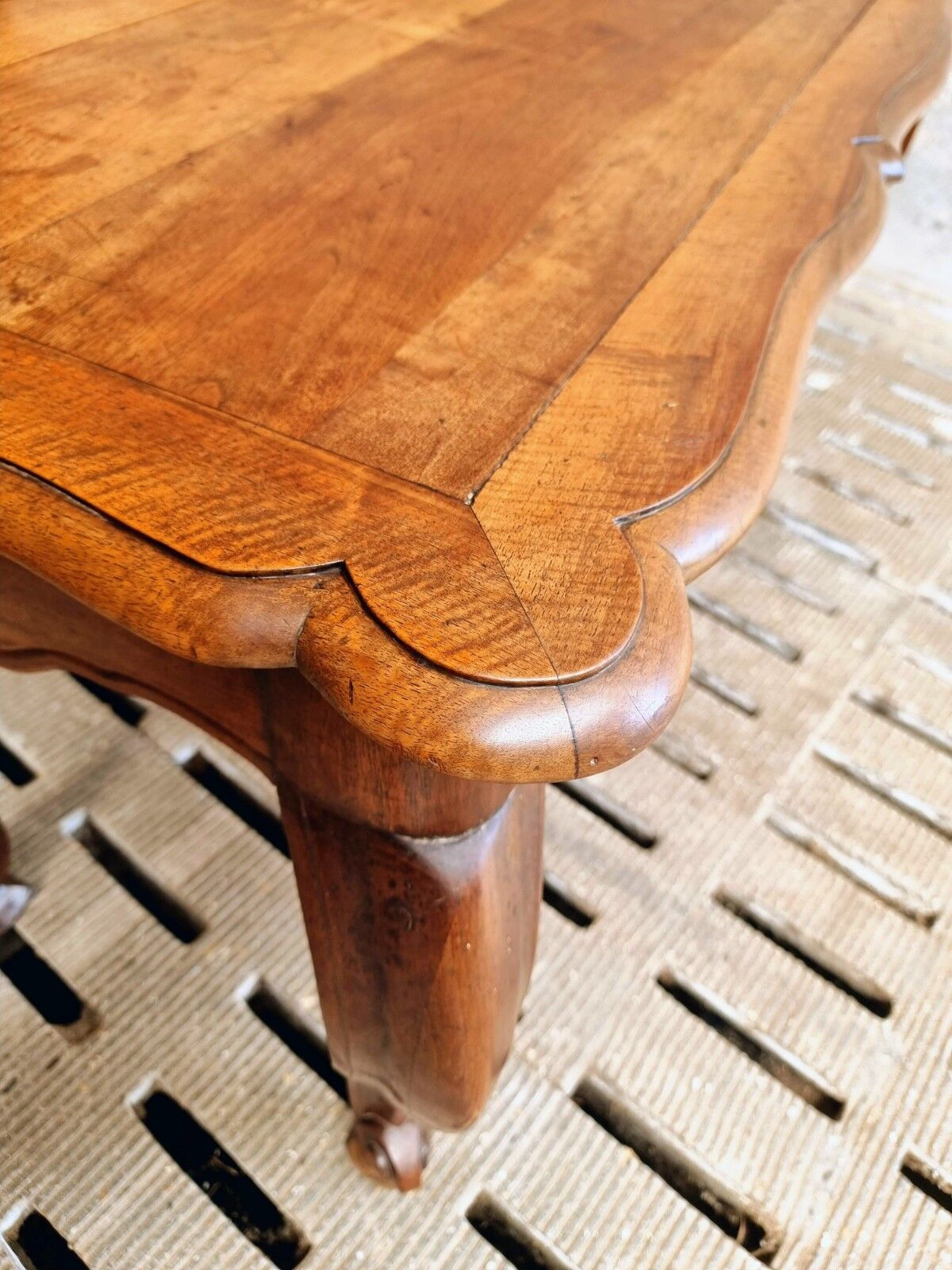 Table à manger, table d'appoint, bureau noyer 70x173cm