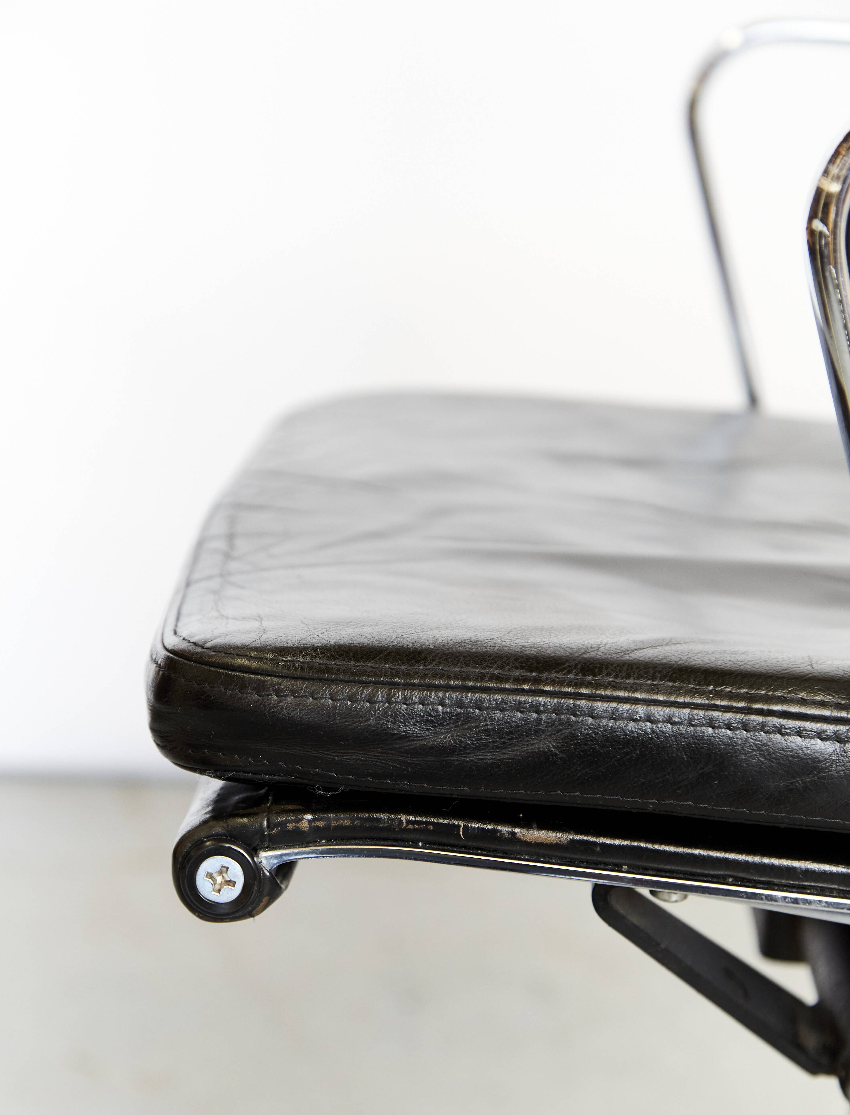 Charles & Ray Eames Softpad Executive Chair EA219 for Vitra