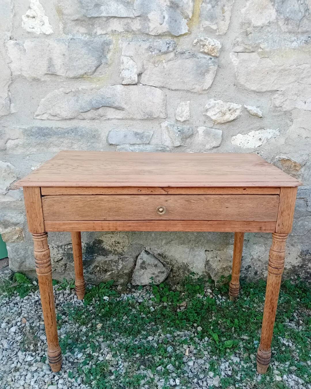 Children's desk or side table