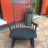 Grey rocking-chair