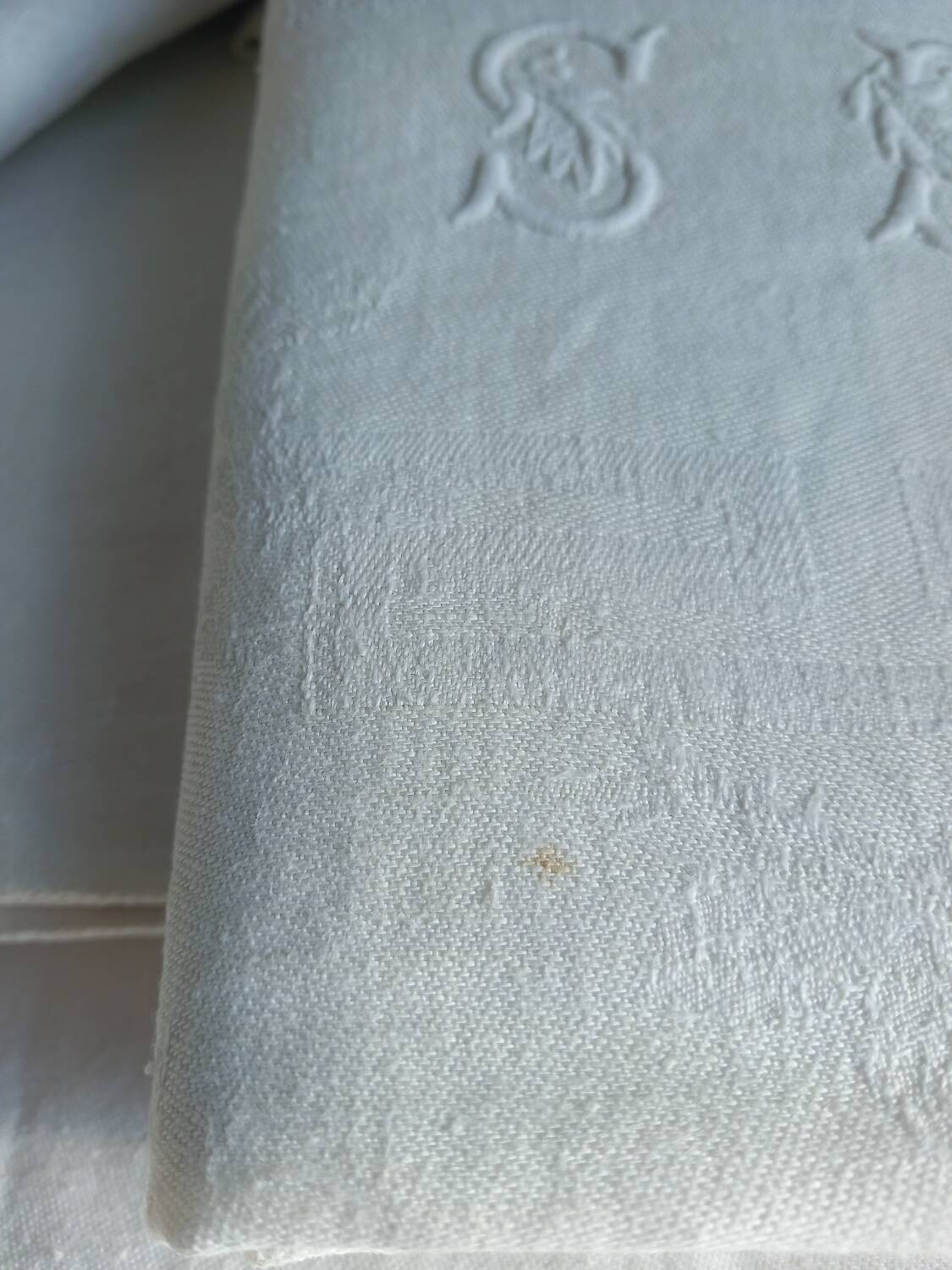 12 antique damask monogrammed napkins, 19th century