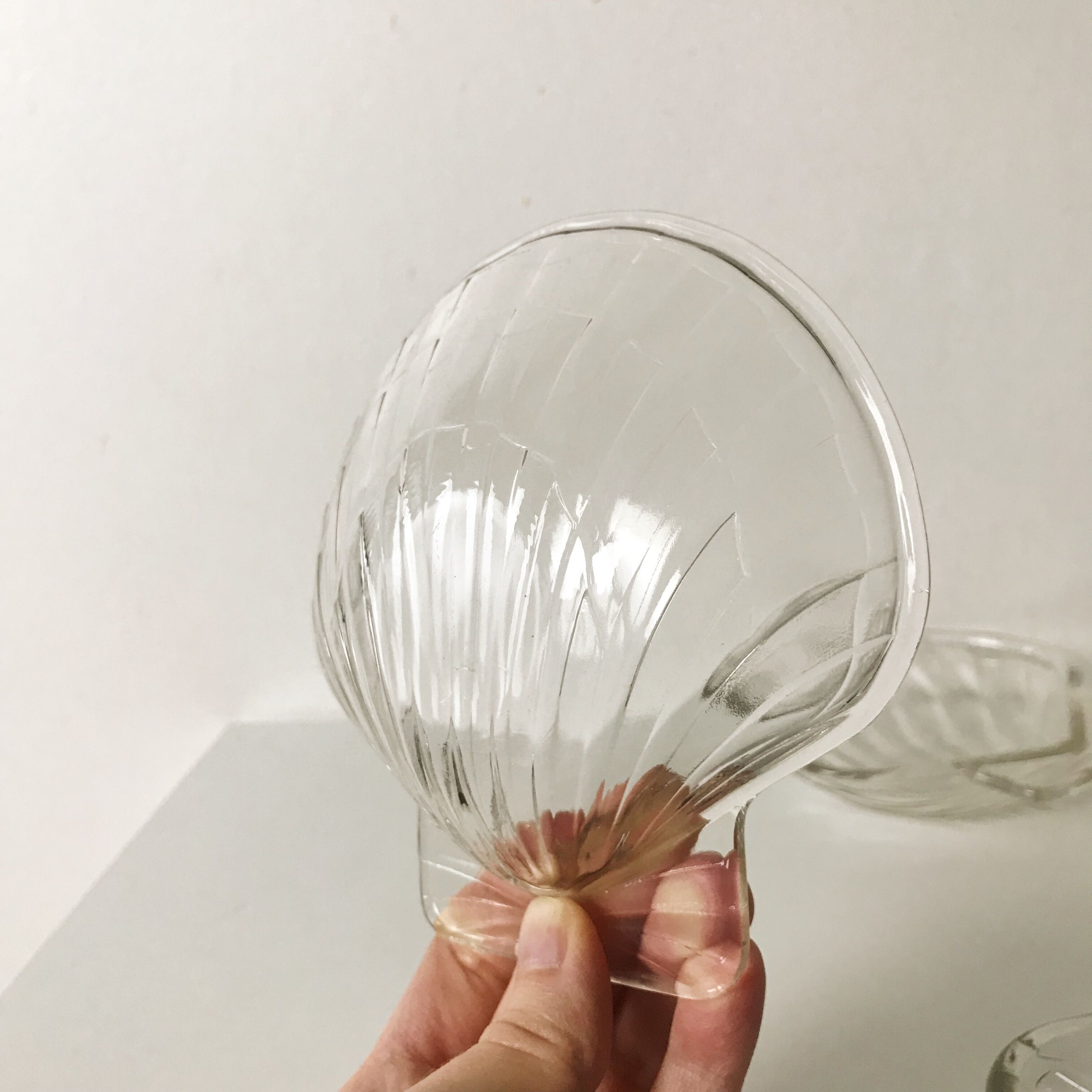 batch of 10 glass shells