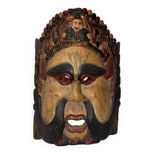 Masque en bois