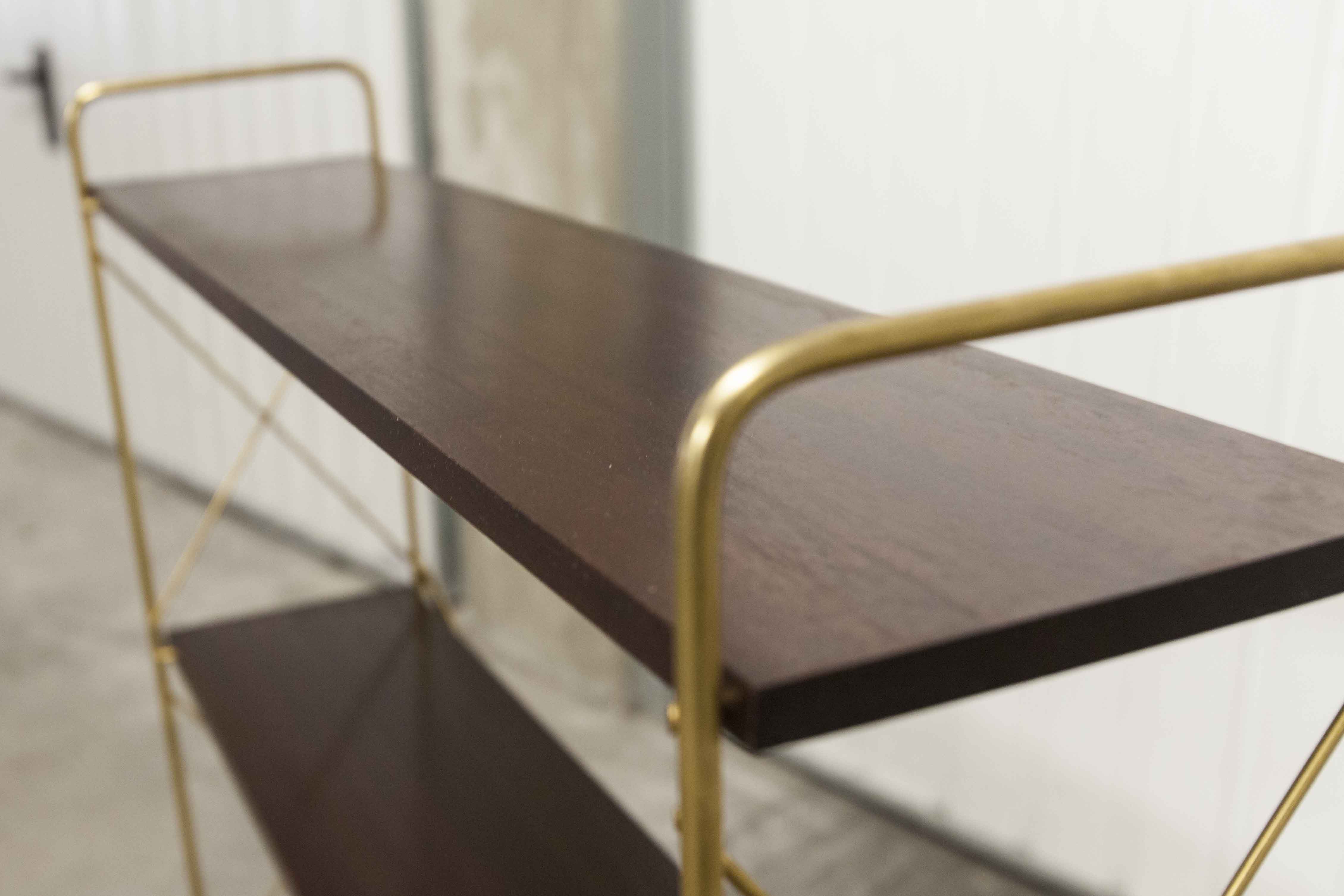 Thong shelf on foot L78.5