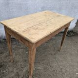 Farm table